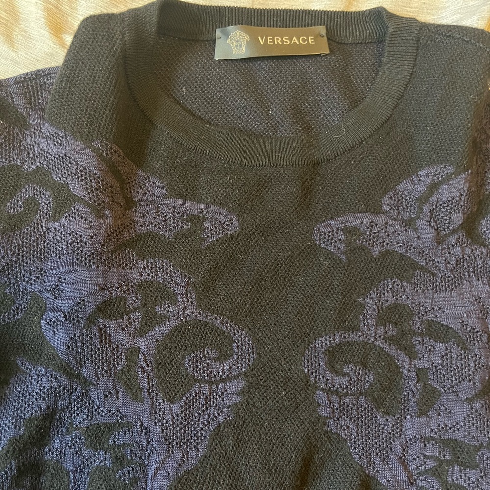 versace knit long sleeve small size